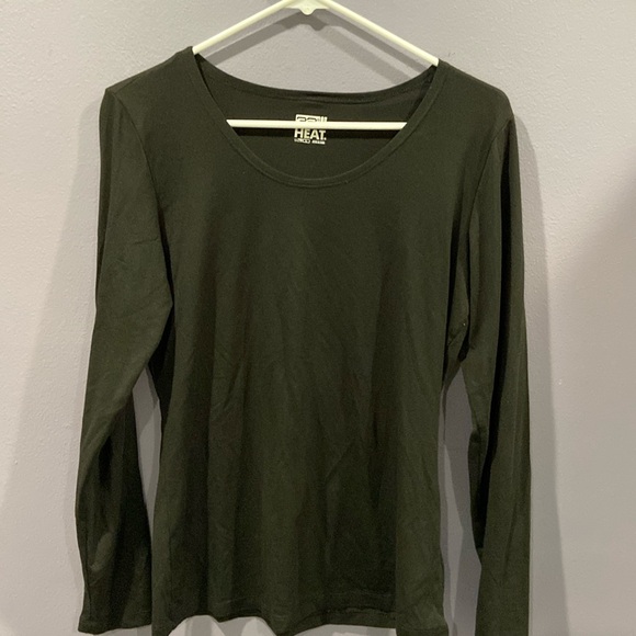 32 Degrees Tops - Woman’s size large 32 heat long sleeve shirt in excellent new condition
ITEM #29
